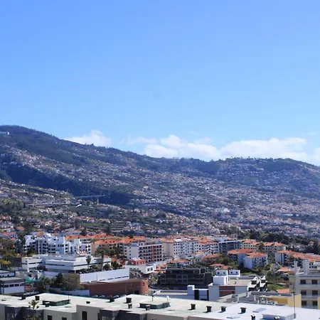 Pilar 2 Funchal, By Specialstays