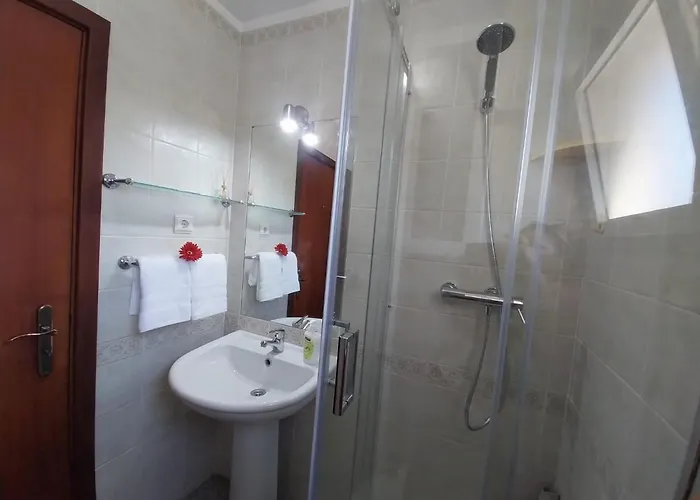 Pilar 2 Funchal, By Specialstays *