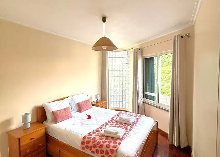 Pilar 2 Funchal, By Specialstays *